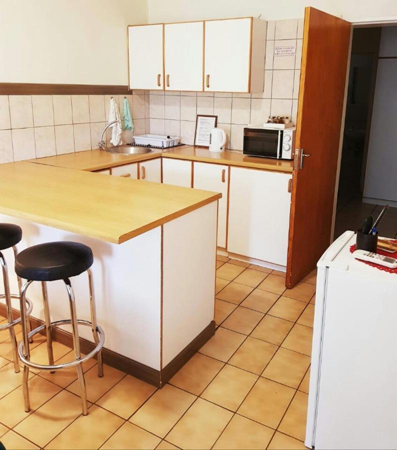 Tehillah Guesthouse Upington Exteriör bild