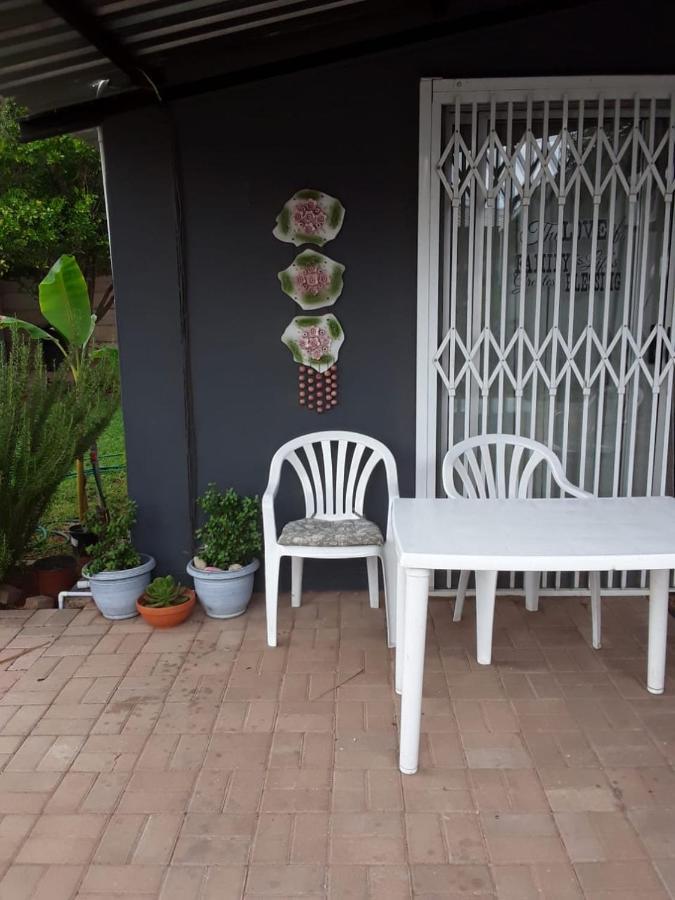 Tehillah Guesthouse Upington Exteriör bild
