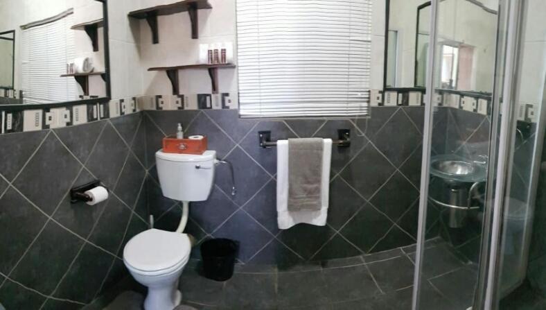Tehillah Guesthouse Upington Exteriör bild
